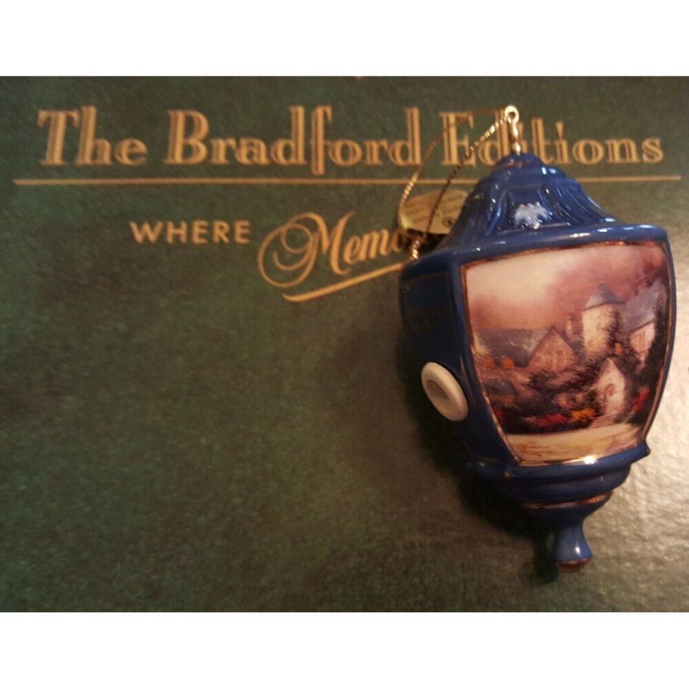 Thomas Kinkade Bradford Exchange Heirloom Ornament Lite Cover Beyond Autumn Gate